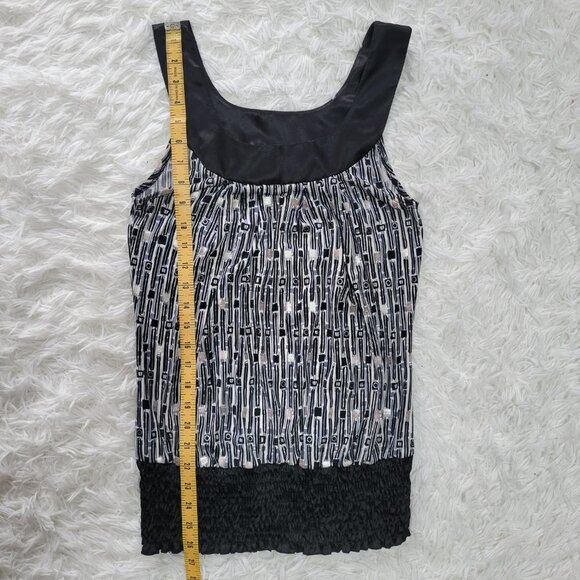 Six Degrees of Separation Tank Top - Size Medium - Picture 7 of 8